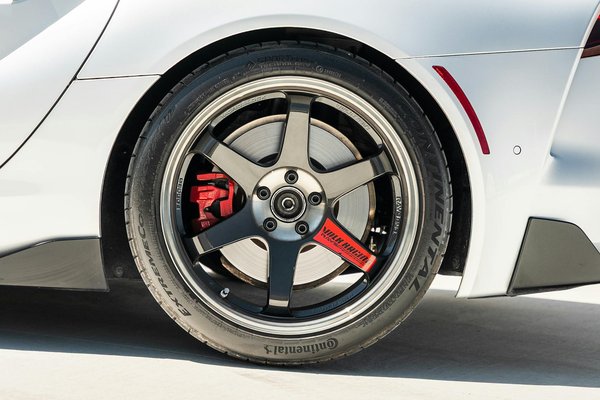 Les sponsors dans le rallye automobile : comment ça marche ?